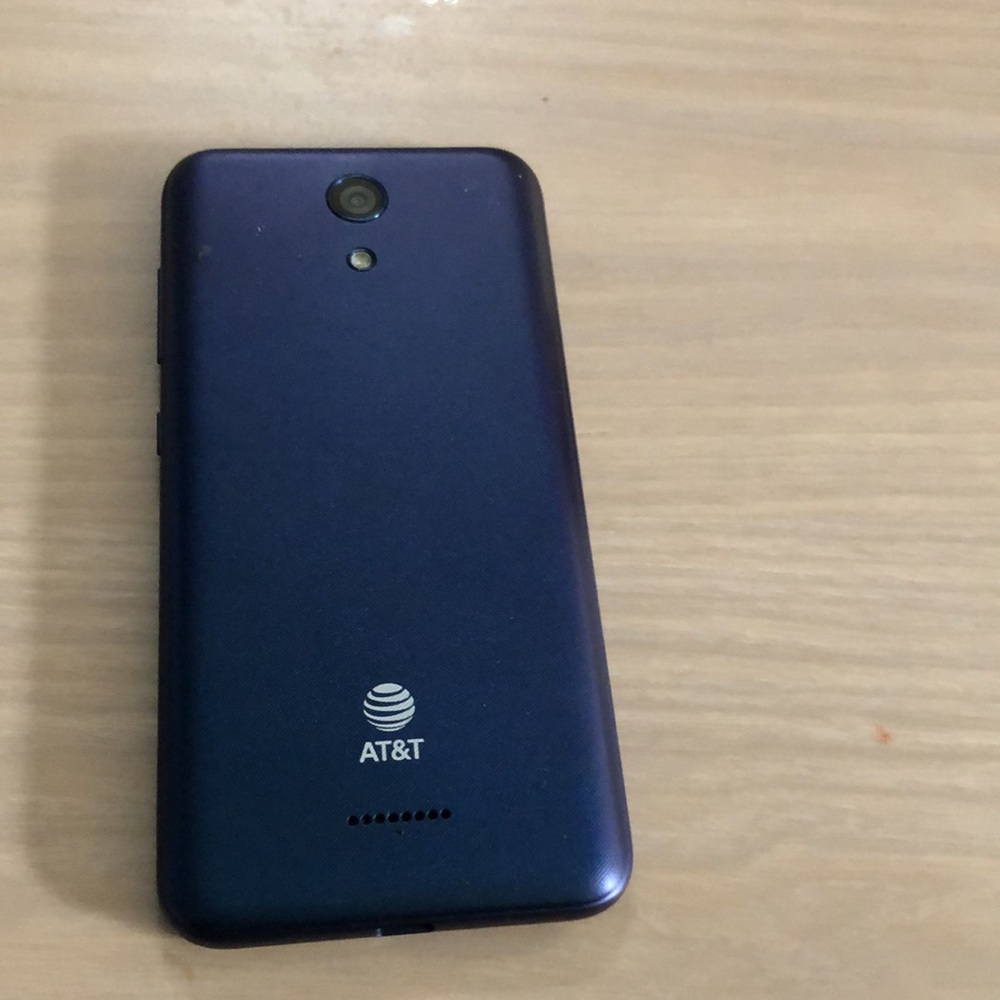 Android phone - Picture 2 of 3
